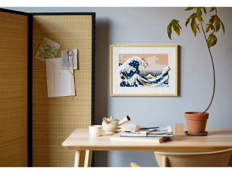 Hokusai – The Great Wave Room Image by LEGO®