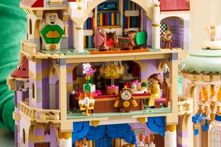 Beauty and the Beast Castle Interior 2 Library / Dining Room 43263 by LEGO®