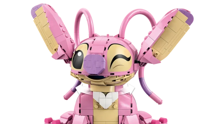 LEGO Angel 43257 set wink by LEGO®