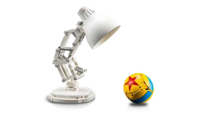 LEGO Pixar Luxo Jr. 21357 Set® Lamp & Ball